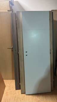 Dveře - 17
