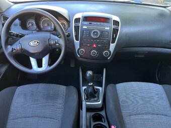 KIA Ceed 11/2010 facelift 1.4 16V CVVT 66kW - 17