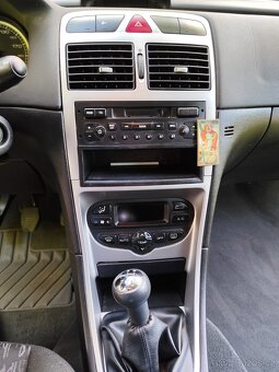 Peugeot 307, 2.0 HDi / 66 kW - 17