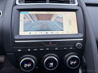 Jaguar E-Pace 2.0 I4 S - 17