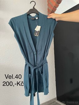 Šaty, tílka, sukně - 17