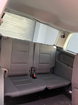 Volkswagen Touran 1.9 TDI 77kW = 7 miest, Bez korozie = - 17