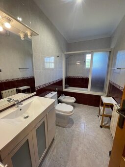 Krásná vila v Los Balcones - 17