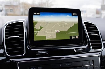 Mercedes-Benz GLE SUV 350d 4matic A/T - 17