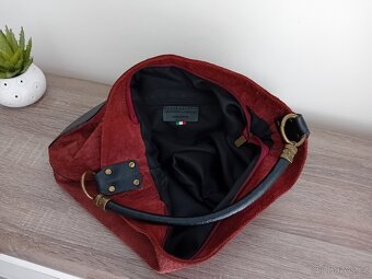 Genuine Leather Italy dámská velká hobo kabelka kožená - 17