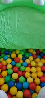 bazének s barevnými míčky (9+ měs.) - 17