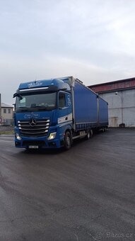 Jumbo, průjezdná souprava Mercedes Benz Actros - 17