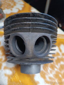 Jawa 250 díly,čz 125,150 válec,zapalování,koleno, štít,kladi - 17