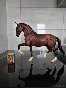 Breyer Traditional - 17