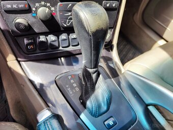 Volvo XC70 Cross Country 2,4D5 120KW bez DPF - 17