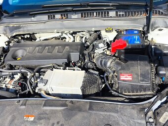 Ford Mondeo kombi 2.0 TDCi Titanium 08/2020 - 17