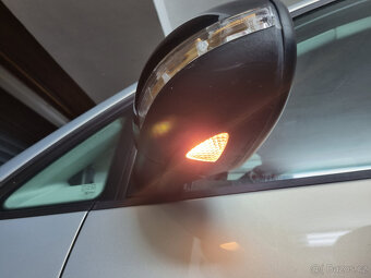 VW Touran 2.0TDi 103kW Style 7 sedadel (po servisu) - 17