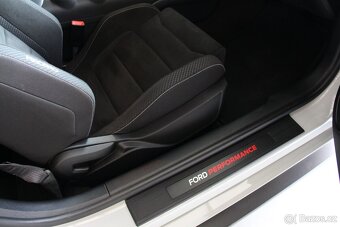 Ford Mustang Shelby GT350 5.2 Ti-VCT V8, 388 kW (526 k.) - 17