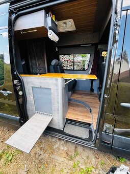 Obytný vůz Mercedes sprinter w906 - 17