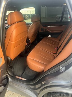 BMW x5 f15 M-paket 190kw rok 2018 Rezervace - 17