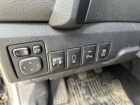 TOYOTA AURIS KOMBI 1,4 D-4D - 17