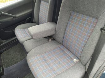 Volkswagen Passat GT 2.0 16V 100KW r.v.1992 Top stav - 17