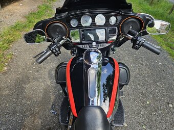 HARLEY DAVIDSON ELECTRA GLIDE FLHT 107cu naj.6550Km - 17