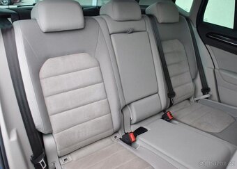 Volkswagen Golf Sportsvan 1,6TDI DSG PANORAMA NAVI - 17