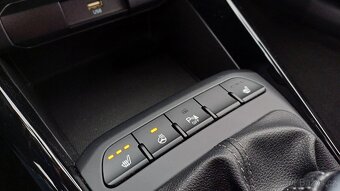 KIA Rio 1.0 T-GDi EXCLUSIVE najeto 2.800km-1.maj-ČR - 17