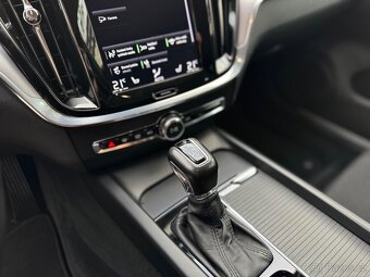 Volvo V60 T4 140kW, 2020, 1. maj - 17