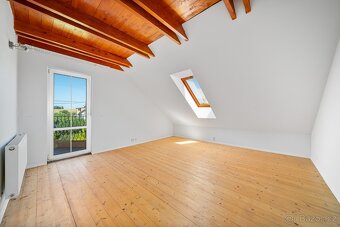 Prodej Rodinného domu 6+1 se zahradou 1152m2 - Skalice u HK - 17