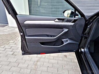 VW Passat Business, 2.0 TDi, LED, tažné, DSG, WEBASTO - 17