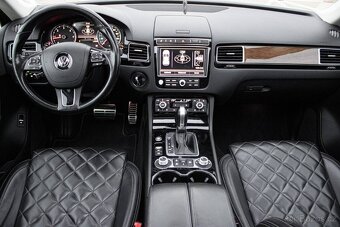 Volkswagen Touareg Executive 4Motion 3.0TDI V6 (2017-2019) - 17