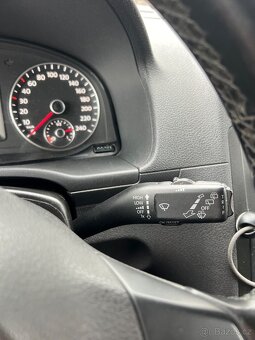 VW caddy maxi 7 míst - 17