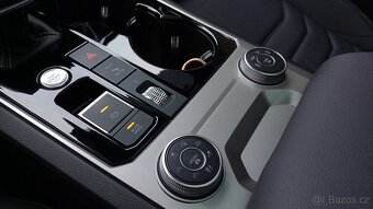 Touareg R-Line 210kW Webasto-vzduch-masáž-TZ-ČR-PPF - 17