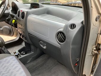 Citroen Berlingo, 2.0 HDI  66 kW, Multispace - 17