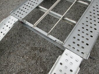 Ojetý přívěs pro přepravu aut PM 2,0T 3,95x2,00 - 17