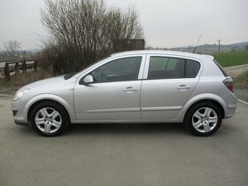 Opel Astra 1.6i 16v 85kW TWINPORT BEZ KOROZE 2010 - 17