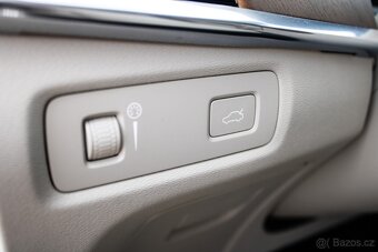 Volvo S90 D5 2.0L Drive-E Inscription A/T AWD - 17