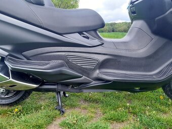 Suzuki Burgman 650i  ABS - 17