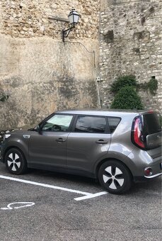 Kia Soul EV 2018 - 17