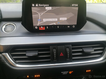 Mazda 6 2.0i121kwSkkyactivNAKAMA68000kmVyhřVolantNaviKamera - 17