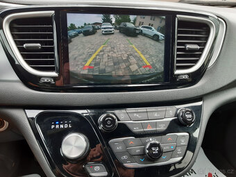 Chrysler Pacifica 3,6L V6, 7míst, Nový model, 22.000 km - 17