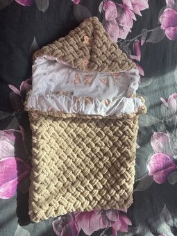 Zavinovačky a dečky pro miminko z puffy - 17