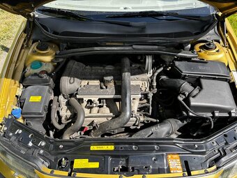 Volvo S60 2.4T 147kW, Manual, Klima, Nové v CZ, Nová STK - 17