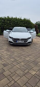 Volkswagen Arteon 2,0 4x4 soukromý inzerent - 17
