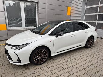 Toyota Corolla SD 1.8 Hybrid – GR SPORT - 17