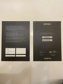 Mobilní telefon Vertu - 17