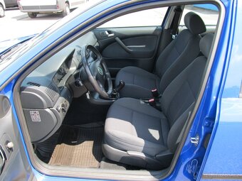 Škoda Octavia 1.6 i combi ČR 1.maj - 17