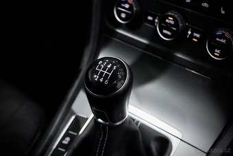 Volkswagen Golf 7 Hatchback 1.4 TSI 110 kW Lounge - 17
