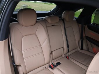 Porsche Cayenne 3.0i V6 LED rv.2019 zachovalý stav - 17