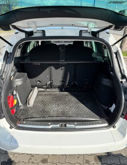 Peugeot 308 SW 1.6 HDi - 17