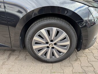 Škoda Superb 3 2.0 TDI 110kW DSG Kamera Navigace ACC Matrix - 17