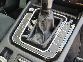 VW Passat B8 GTE Variant 1.4TSI 160kW DSG - záruka Autodraft - 17