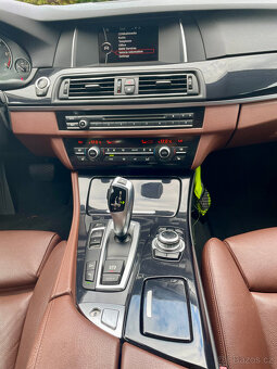 BMW 530d xDrive F11 2014, 190 kW, diesel, automat - 17
